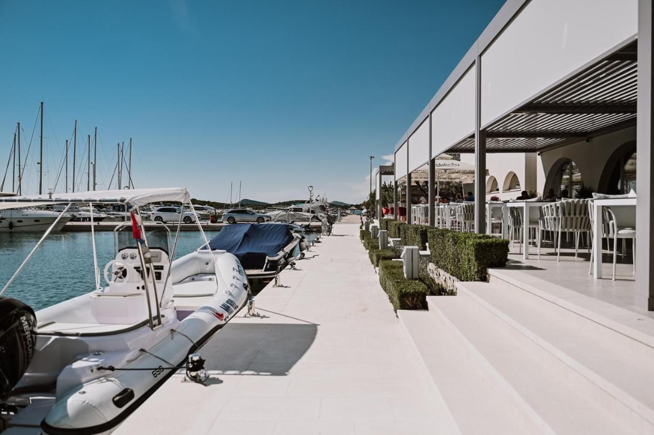 Hotel Stomorin-Marina Hramina มูร์แตร์ ภายนอก รูปภาพ